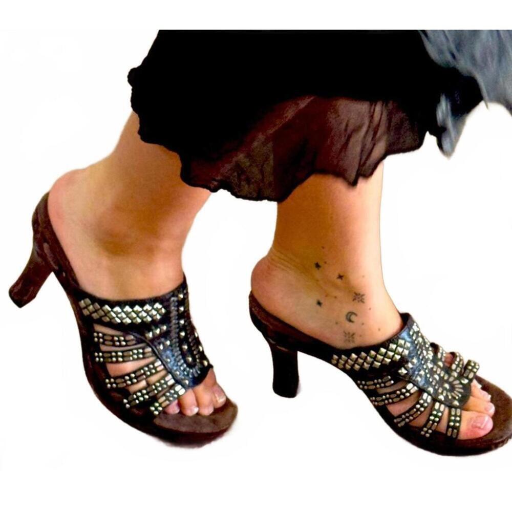 Calleen Cordero 7.5M Brown Leather Studded Wooden Caged Slip-On Heels